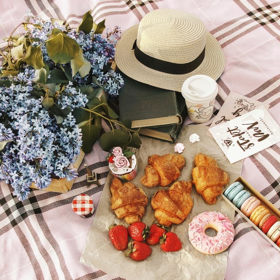 Insulated Outdoor Picnic Hamper